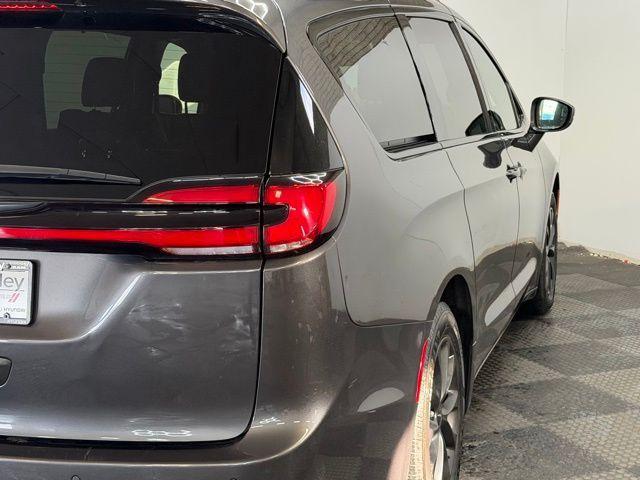 used 2021 Chrysler Pacifica car, priced at $23,489