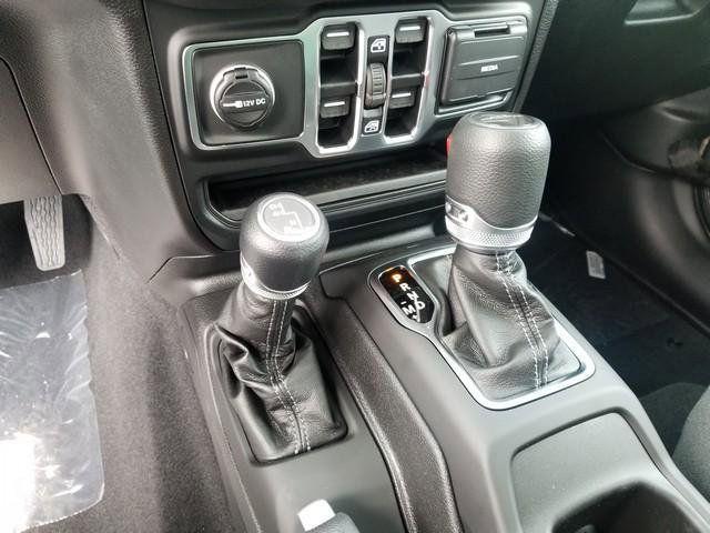new 2025 Jeep Gladiator car, priced at $44,487