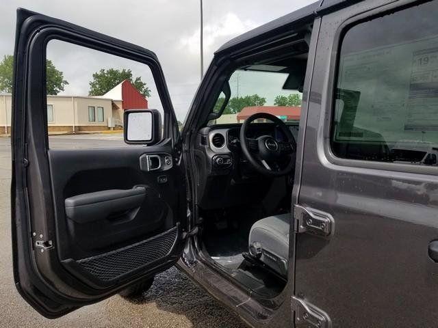 new 2025 Jeep Gladiator car, priced at $44,487
