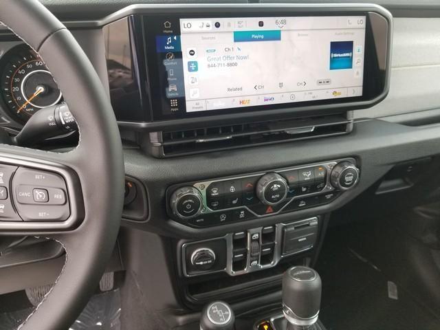 new 2025 Jeep Gladiator car, priced at $45,468