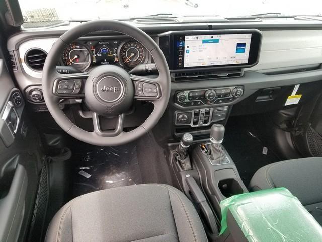 new 2025 Jeep Gladiator car, priced at $45,468