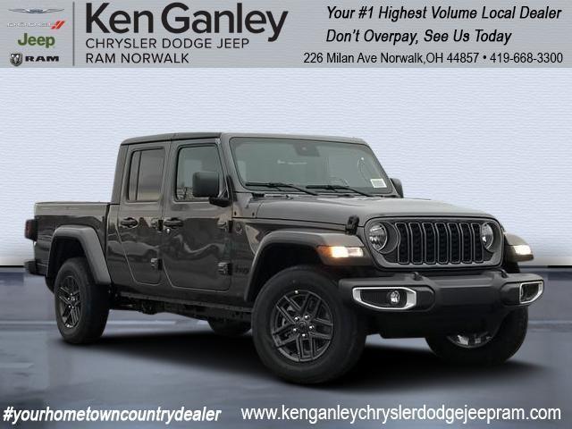 new 2025 Jeep Gladiator car, priced at $40,437