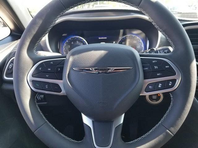 new 2025 Chrysler Pacifica car, priced at $36,739