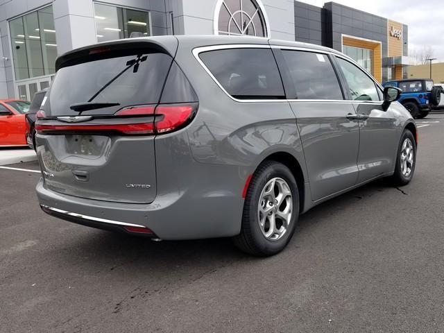 new 2024 Chrysler Pacifica car, priced at $44,708