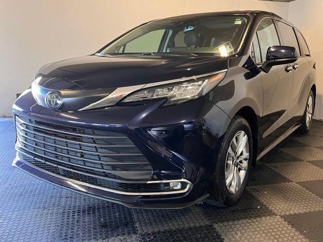 used 2022 Toyota Sienna car, priced at $41,225