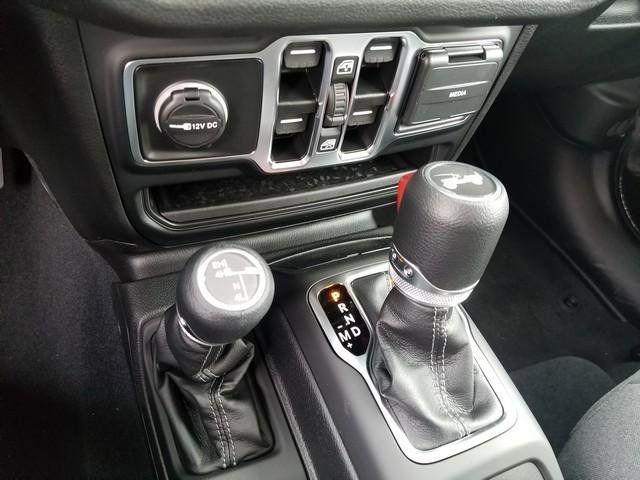 new 2025 Jeep Wrangler car, priced at $46,345