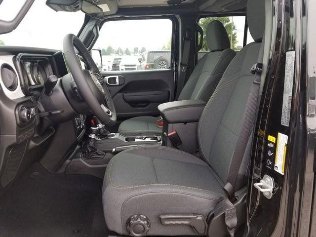 new 2025 Jeep Wrangler car, priced at $46,345