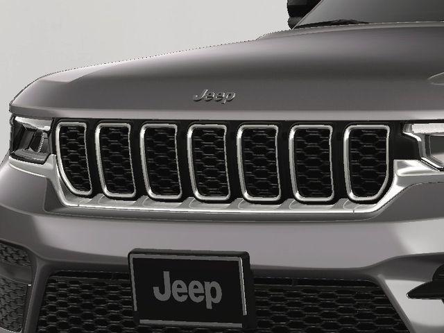new 2025 Jeep Grand Cherokee car, priced at $40,272
