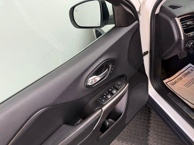 used 2019 Jeep Cherokee car, priced at $14,849