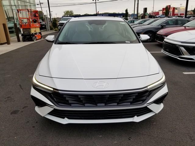 new 2025 Hyundai Elantra car, priced at $26,117