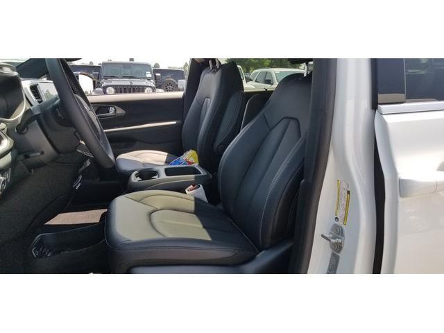 new 2025 Chrysler Pacifica car, priced at $42,529