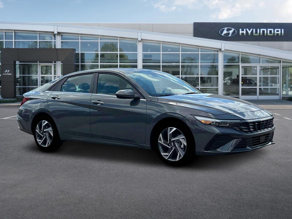 new 2025 Hyundai Elantra car, priced at $26,682