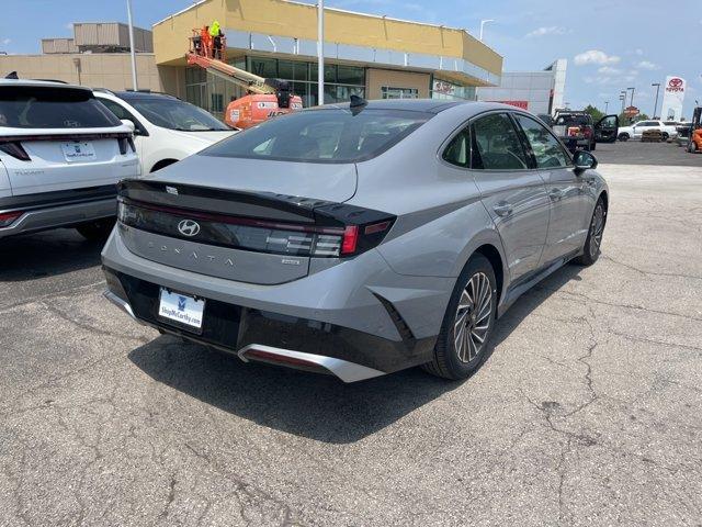 new 2025 Hyundai Sonata Hybrid car, priced at $39,629