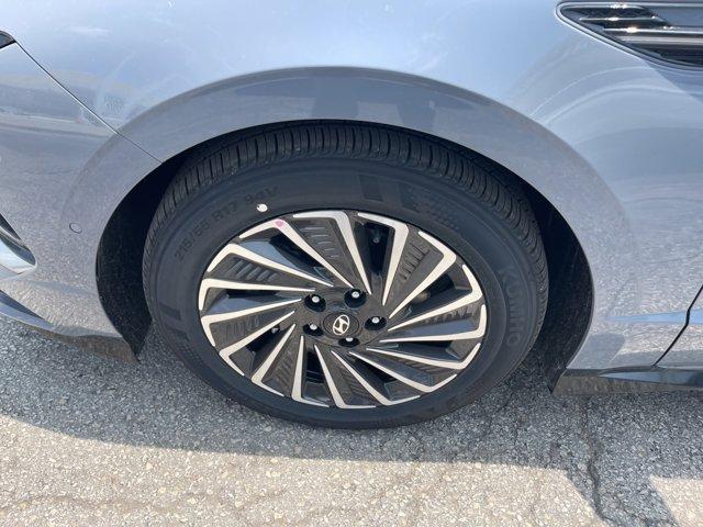 new 2025 Hyundai Sonata Hybrid car, priced at $39,629