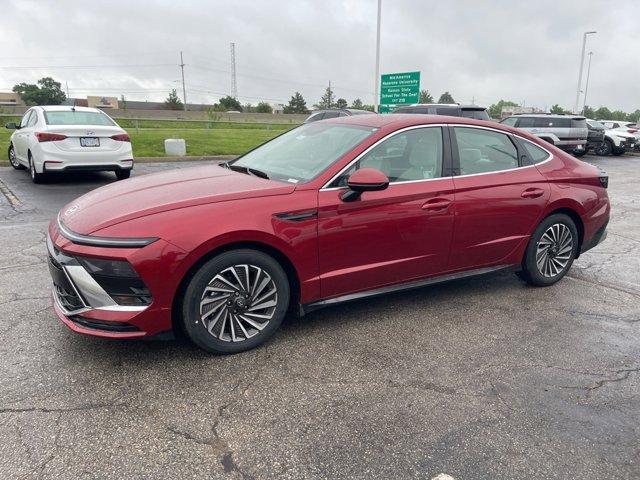 new 2025 Hyundai Sonata Hybrid car, priced at $33,796