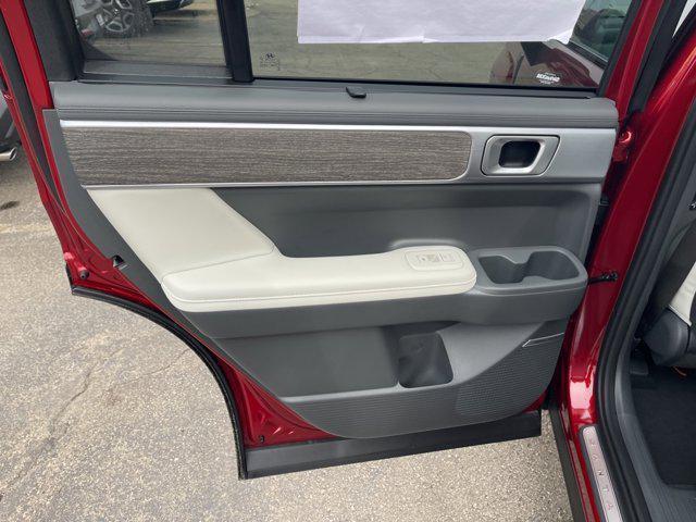 new 2025 Hyundai Elantra car, priced at $26,364