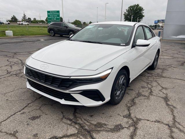 new 2025 Hyundai ELANTRA HEV car, priced at $28,256