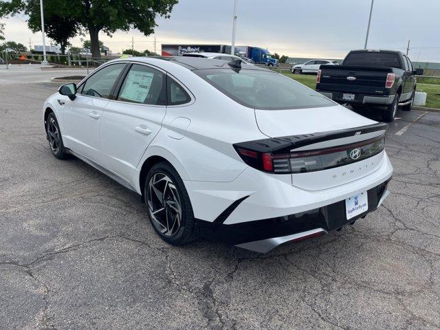 new 2025 Hyundai Sonata car, priced at $33,080