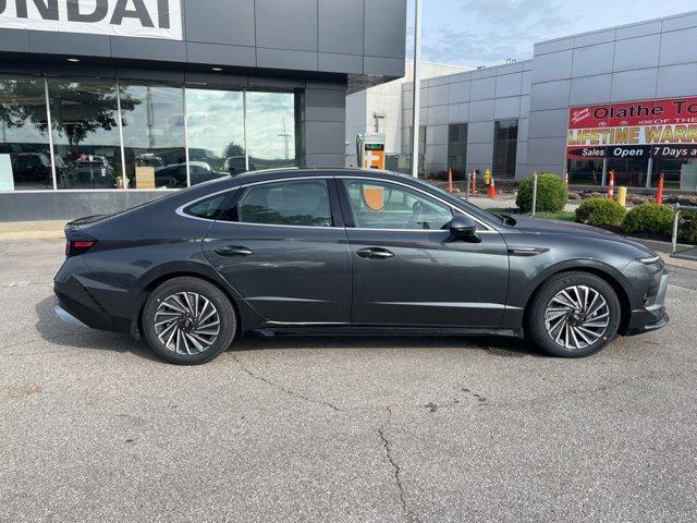 new 2024 Hyundai Sonata Hybrid car, priced at $38,890