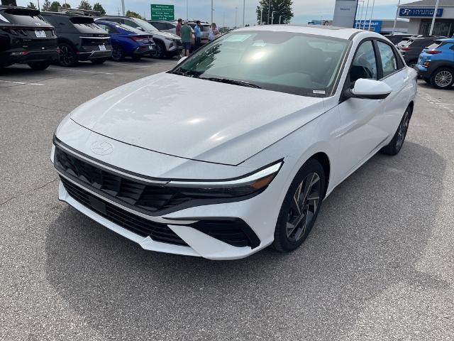 new 2025 Hyundai Elantra car, priced at $27,096