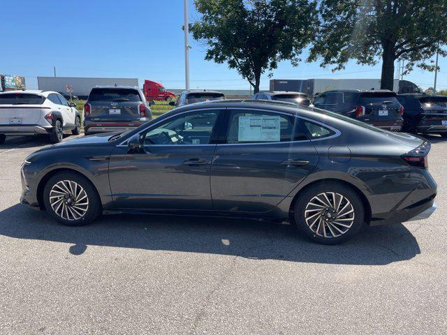 new 2024 Hyundai Sonata Hybrid car, priced at $35,050