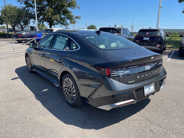 new 2024 Hyundai Sonata Hybrid car, priced at $35,050