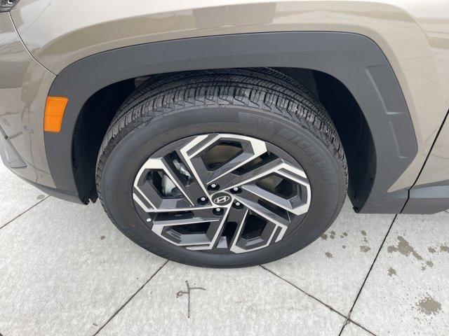 new 2025 Hyundai TUCSON Hybrid car, priced at $44,089