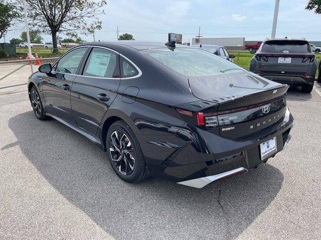 new 2024 Hyundai Sonata car, priced at $28,324