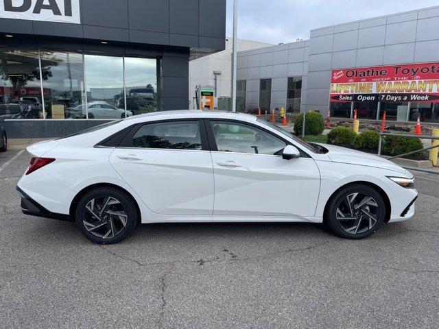 new 2024 Hyundai Elantra car, priced at $28,756