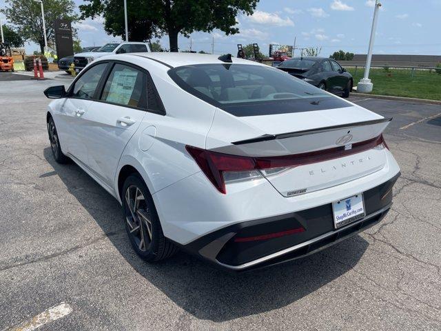 new 2025 Hyundai Elantra car, priced at $26,219