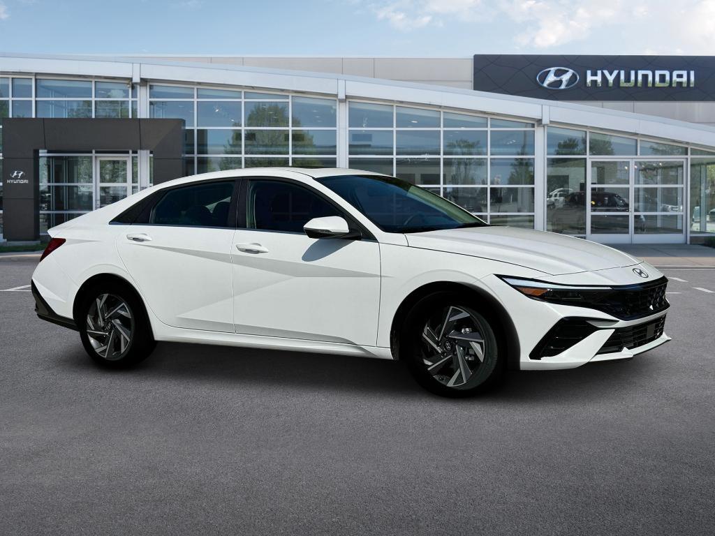 new 2025 Hyundai Elantra HEV car