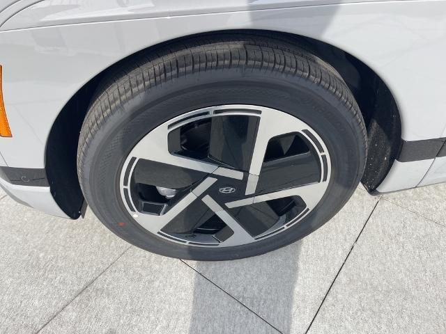 new 2026 Hyundai IONIQ 9 car, priced at $78,379