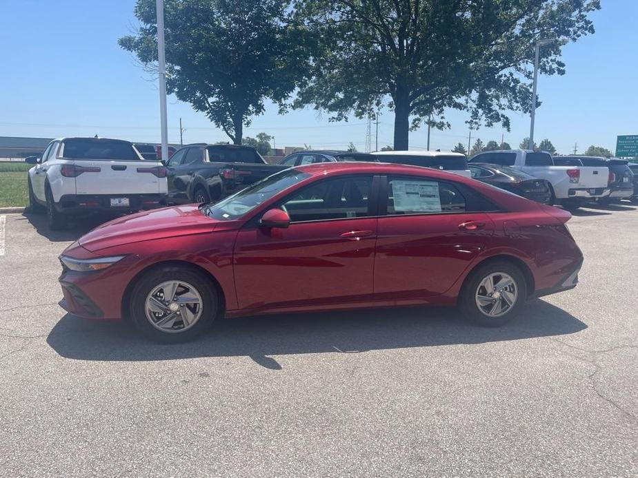 new 2024 Hyundai Elantra car, priced at $23,089