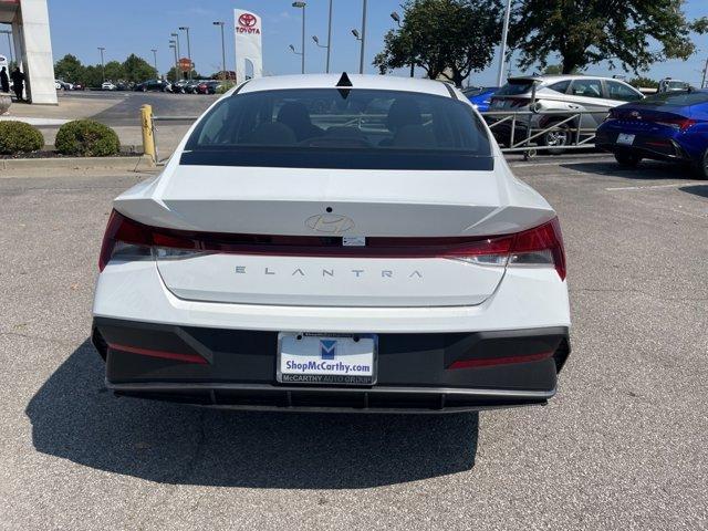 new 2024 Hyundai Elantra car, priced at $25,254