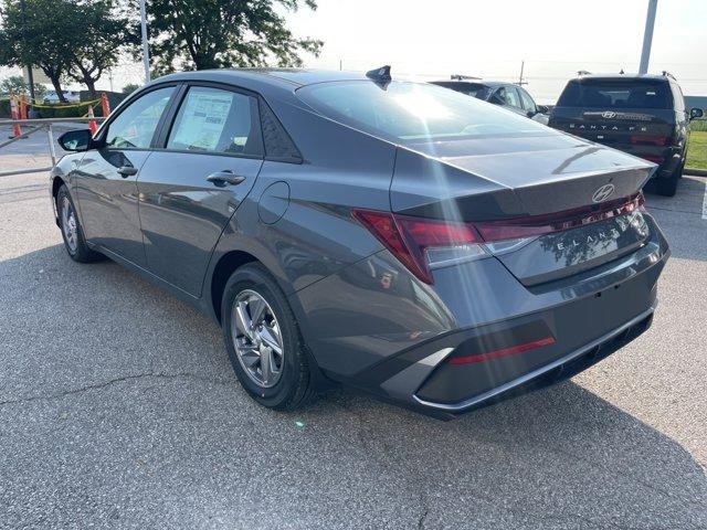 new 2024 Hyundai Elantra car, priced at $23,065