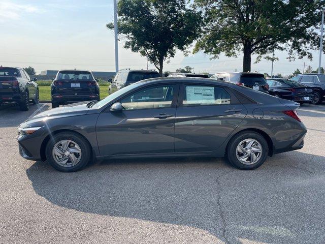 new 2024 Hyundai Elantra car, priced at $23,065