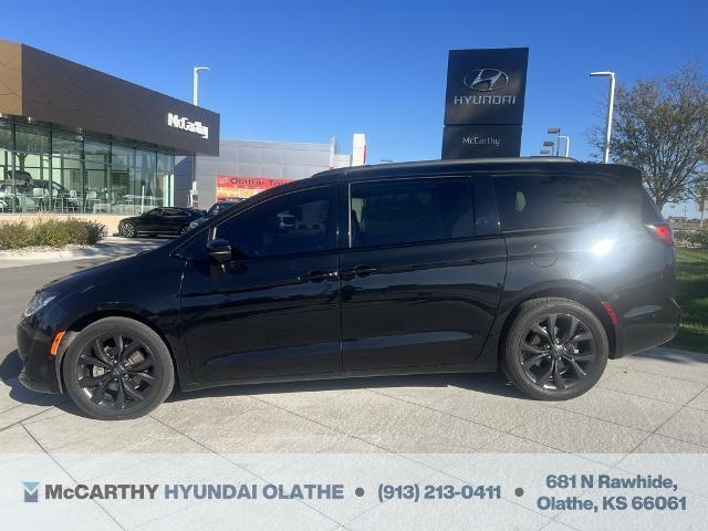 used 2020 Chrysler Pacifica car, priced at $21,411