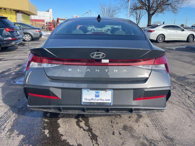 new 2025 Hyundai Elantra HEV car, priced at $25,925