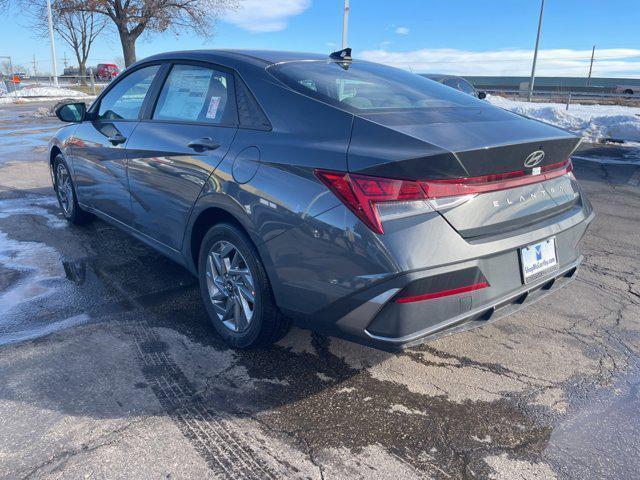 new 2025 Hyundai Elantra HEV car, priced at $25,925