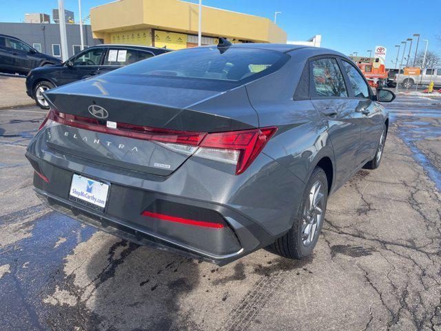 new 2025 Hyundai Elantra HEV car, priced at $25,925