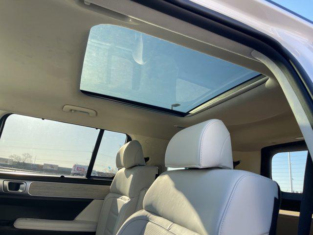 new 2025 Hyundai Santa Fe car, priced at $48,542