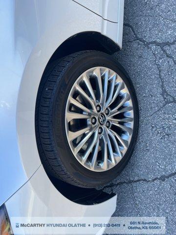 used 2019 Toyota Avalon Hybrid car, priced at $27,999