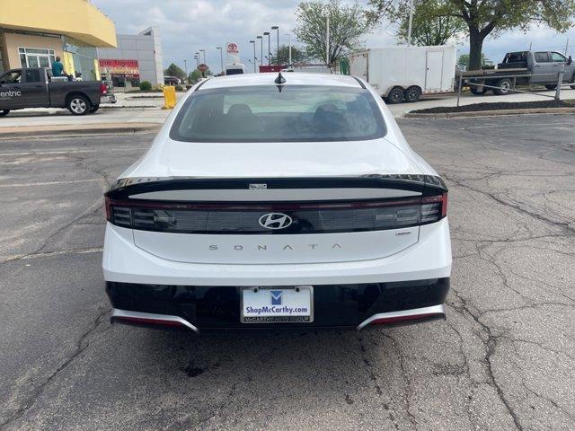 new 2025 Hyundai Sonata Hybrid car, priced at $33,954