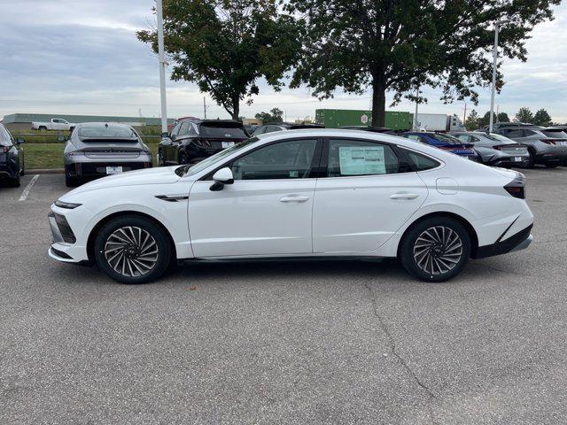 new 2024 Hyundai Sonata Hybrid car, priced at $28,249