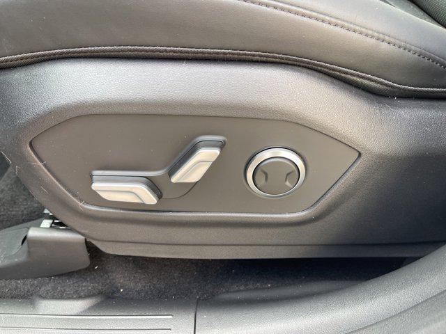 new 2025 Hyundai Santa Fe car, priced at $39,883