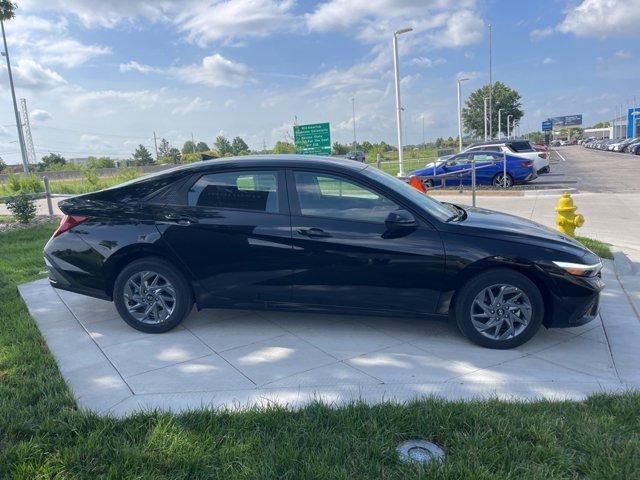 new 2025 Hyundai ELANTRA HEV car, priced at $27,514