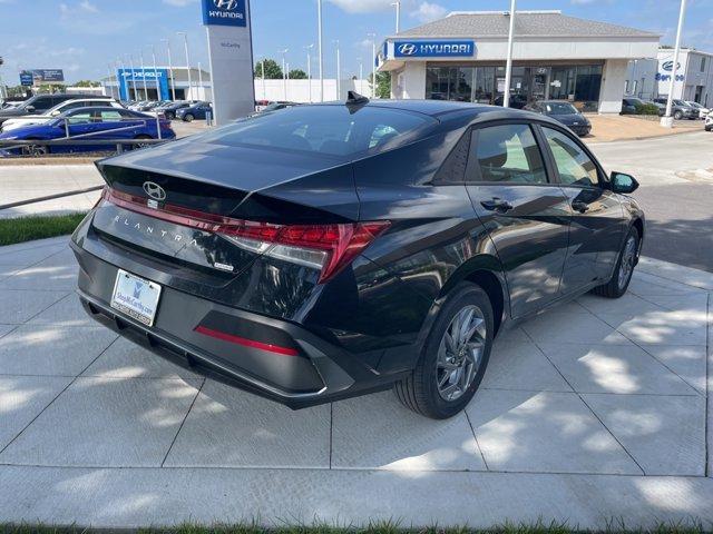 new 2025 Hyundai ELANTRA HEV car, priced at $27,514
