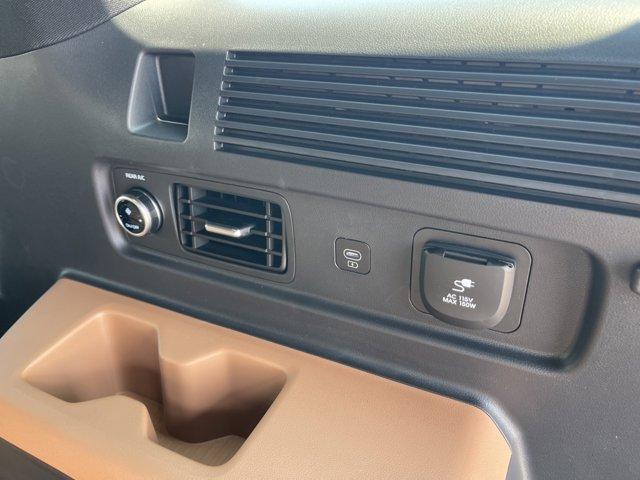 new 2025 Hyundai SANTA FE HEV car, priced at $48,333