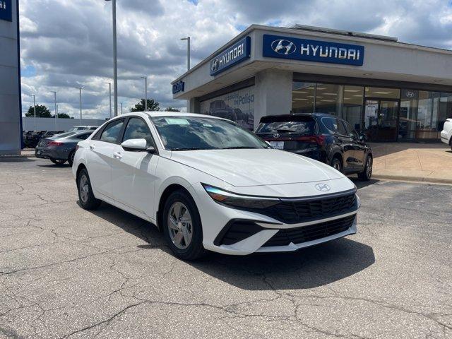 new 2025 Hyundai Elantra car, priced at $24,701