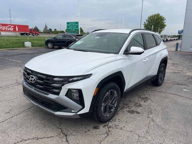 new 2025 Hyundai TUCSON Hybrid car, priced at $36,674